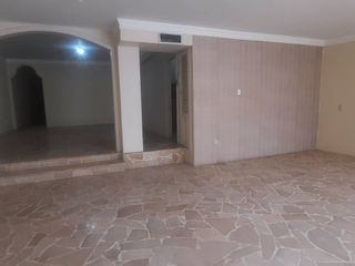 Foto 8 de SE VENDE AMPLIO DEPARTAMENTO EN LOMAS DE URDESA DE 4 DORMITORIOS