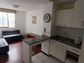 Foto 1 de 🏙️ ¡Vive en las alturas de la ciudad con todo al alcance de tu mano! 🌟

Alquila tu departamento amoblado de 1 habitación en el piso 11 de la Av. Are