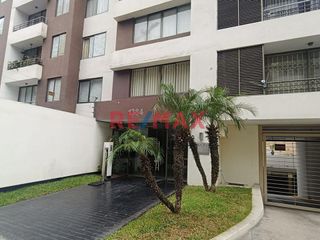 Foto 10 de 🏙️ ¡Vive en las alturas de la ciudad con todo al alcance de tu mano! 🌟

Alquila tu departamento amoblado de 1 habitación en el piso 11 de la Av. Are