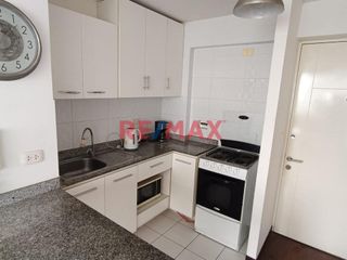 Foto 7 de 🏙️ ¡Vive en las alturas de la ciudad con todo al alcance de tu mano! 🌟

Alquila tu departamento amoblado de 1 habitación en el piso 11 de la Av. Are