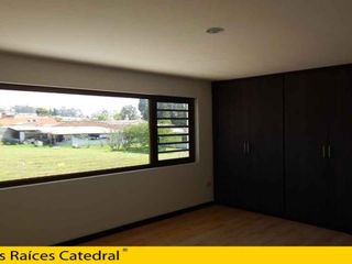 Villa Casa Edificio de venta en Ricaurte-Aldeas SOS – código:12703