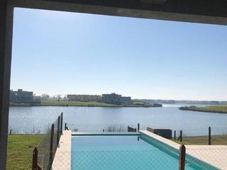 Foto 5 de VALERIA LOPEZ PROPIEDADES I ESPECTACULAR CASA VISTA AL LAGO