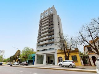 Cochera en venta en La Plata calle 7 e/ 39 y Plaza Olazabal - Dacal Bienes Raices