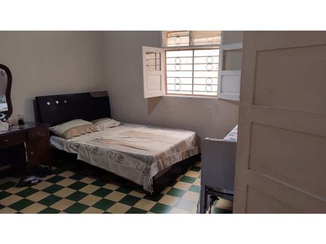 Vendo Casa amplia - sector Bellavista