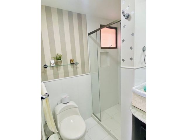 SE VENDE HERMOSO APARTAMENTO AMPLIO EN RIOMAR