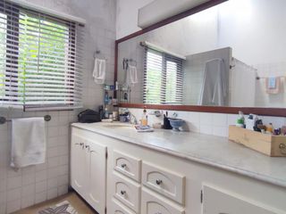 Casa en Venta, independiente de 480m² | con jardín de ensueño | Los Chillos, sector Playa Chica