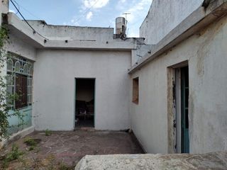 Casa Fondo en alquiler en Ituzaingo Norte