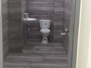 Foto 10 de Local Comercial en Arriendo