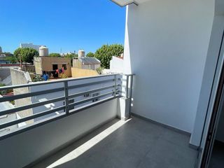 Departamento a estrenar semipiso de 2 ambientes con balcón doble