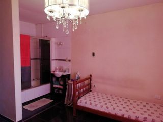Foto 5 de CASA EN VENTA 5 AMBIENTES CON PILETA
