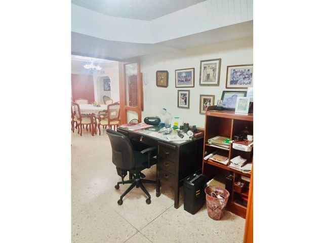 SE VENDE AMPLIO APARTAMENTO SECTOR BUENAVISTA ESTRATO 5