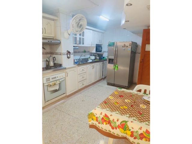 SE VENDE AMPLIO APARTAMENTO SECTOR BUENAVISTA ESTRATO 5