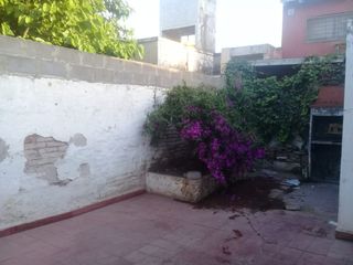 Foto 14 de Los naranjos, Hermosa zona, sobre calle principal del barrio.-  APTA CREDITO BANCOR!