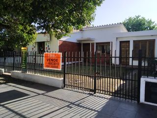 Foto 3 de Los naranjos, Hermosa zona, sobre calle principal del barrio.-  APTA CREDITO BANCOR!