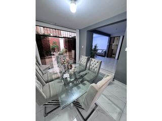 Foto 4 de VENDO HERMOSA CASA EN URB. SAN JOSE DE CALIFORNIA - 3 PISOS