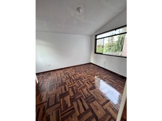 Foto 17 de VENDO HERMOSA CASA EN URB. SAN JOSE DE CALIFORNIA - 3 PISOS