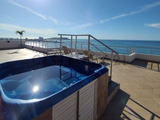 Venta Departamento Amoblado con Vista al Mar en Edificio Ana Capri, Salinas