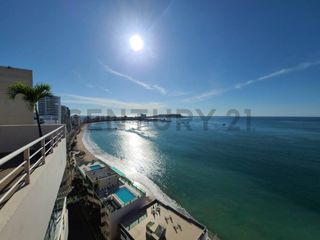 Venta Departamento Amoblado con Vista al Mar en Edificio Ana Capri, Salinas