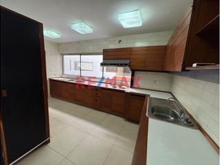 Foto 9 de 🌊 ¡VIVE FRENTE AL MAR CON TODAS LAS COMODIDADES!
📍 Malecón San Martín – Ancón
✨ Hermoso departamento en venta con una espectacular vista directa al