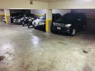 Foto 8 de COCHERA EN VENTA BELGRANO PORTÓN AUTOMÁTICO, FIJA, CUBIERTA,