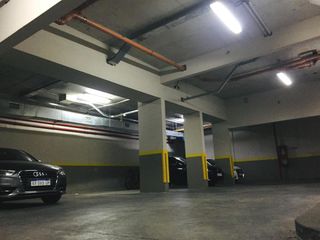 Foto 9 de COCHERA EN VENTA BELGRANO PORTÓN AUTOMÁTICO, FIJA, CUBIERTA,