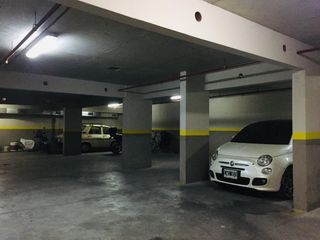 Foto 6 de COCHERA EN VENTA BELGRANO PORTÓN AUTOMÁTICO, FIJA, CUBIERTA,