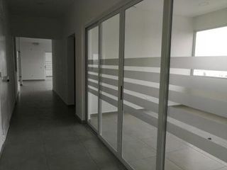 Foto 10 de VENTA BODEGA 995M2 INDUSTRIAL ALTO IMPACTO, NORTE DE QUITO