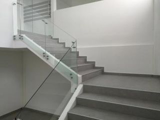 Foto 9 de VENTA BODEGA 995M2 INDUSTRIAL ALTO IMPACTO, NORTE DE QUITO