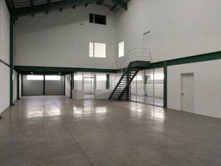 Foto 4 de VENTA BODEGA 995M2 INDUSTRIAL ALTO IMPACTO, NORTE DE QUITO