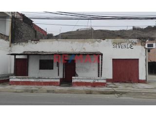 Foto 1 de Venta De Casa Al Frente A La Playa Chorrilos En  Barranca