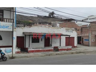 Foto 3 de Venta De Casa Al Frente A La Playa Chorrilos En  Barranca