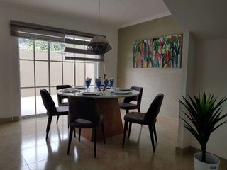 Foto 4 de Venta de espectacular Casa Esquinera Modelo Iris  en Etapa Brisana Urb. Casalaguna/A 5 minutos del Riocentro Dorado.