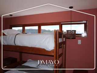 Excelente casa en la Laguna de Huaypo una magnífica inversión hotelera