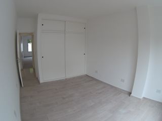 PH a la venta en Castelar