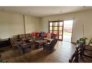 Foto 4 de 🌿 ¡Exclusivo Fundo Santa Apolonia en Venta – Moche, Trujillo! 🏡

Vive la experiencia de un refugio natural con modernas comodidades en una de las me