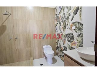 Foto 9 de 🌿 ¡Exclusivo Fundo Santa Apolonia en Venta – Moche, Trujillo! 🏡

Vive la experiencia de un refugio natural con modernas comodidades en una de las me