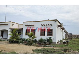 Foto 2 de 🌿 ¡Exclusivo Fundo Santa Apolonia en Venta – Moche, Trujillo! 🏡

Vive la experiencia de un refugio natural con modernas comodidades en una de las me