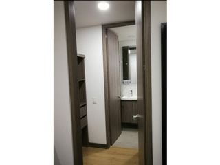 Foto 6 de VENDO APARTAMENTO EN PONTEVEDRA