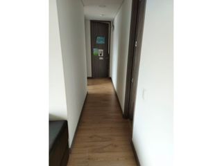 Foto 11 de VENDO APARTAMENTO EN PONTEVEDRA