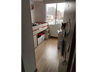Foto 4 de VENDO APARTAMENTO EN PONTEVEDRA