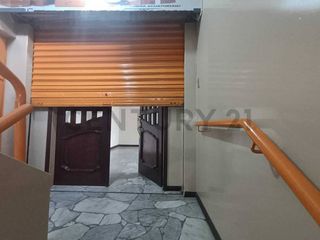 Alquiler - Oficina Mezanine - Centro de Guayaquil-KarO