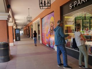 Local comercial de 63 m2  en excelente ubicación en Pueblo Caamaño  -Pilar