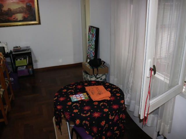 Venta - Flores - Departamento de 3 ambientes en PB