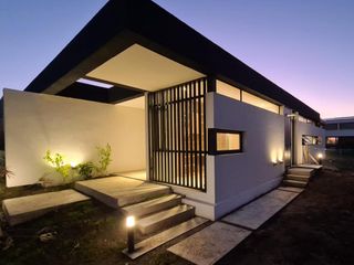 Foto 2 de Casa 4 amb Puro Diseño en  Ceibos