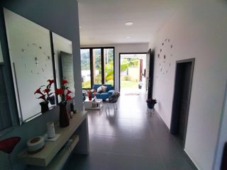 Foto 11 de Venta de Casa Campestre en Floridablanca - C.R. Guadalquivir. Cod V5983