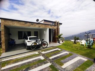 Foto 2 de Venta de Casa Campestre en Floridablanca - C.R. Guadalquivir. Cod V5983