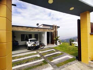 Foto 1 de Venta de Casa Campestre en Floridablanca - C.R. Guadalquivir. Cod V5983