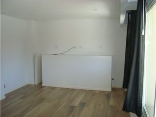 Foto 1 de Amplia y moderna Casa 4 dormitorios y piscina zona Parque Primavesi