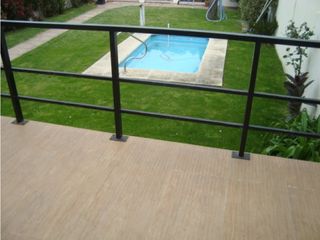 Foto 16 de Amplia y moderna Casa 4 dormitorios y piscina zona Parque Primavesi