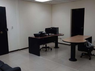 Foto 9 de Venta de Oficina , en Torres Del Rio, Centro de Guayaquil